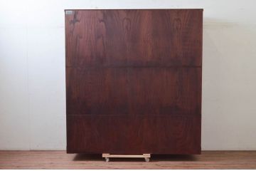 中古　美品　岩谷堂箪笥　美しい杢目と立派な金具が魅力的な三段重ね箪笥(収納箪笥、衣装箪笥、着物箪笥、和箪笥、上下バラ売り可能)(定価約140万円)(R-073751)