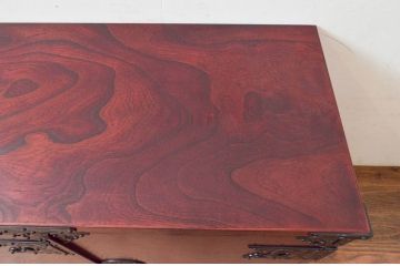 中古　美品　岩谷堂箪笥　脚(台輪)付きリメイク　美しい杢目と立派な金具が魅力的な衣装盆付きサイドボード(引き出し、着物箪笥、衣装タンス、サイドチェスト、収納棚、戸棚)(R-073752)