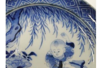 希少　江戸期　古伊万里　染付　唐子に犬図　約17cm　5.6寸　珍しい絵付けが印象的な中皿3枚セット(和皿、和食器、五寸六分)(R-073755)