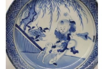 希少　江戸期　古伊万里　染付　唐子に犬図　約17cm　5.6寸　珍しい絵付けが印象的な中皿3枚セット(和皿、和食器、五寸六分)(R-073755)