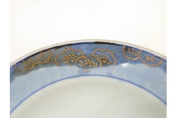 江戸期　古伊万里　染付　金彩　約13cm　4.1寸　優雅に舞う鶴のデザインが上品な雰囲気を醸し出す小皿3枚セット(つる、ツル、和皿、和食器、四寸一分)(R-073756)