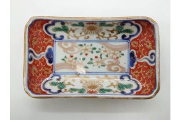稀少サイズ!　江戸期　古伊万里　色絵　染付　約15cm　4.9寸　鮮やかな色合いが食卓に彩を与える長皿3枚セット(角皿、和皿、和食器、四寸九分)(R-073759)