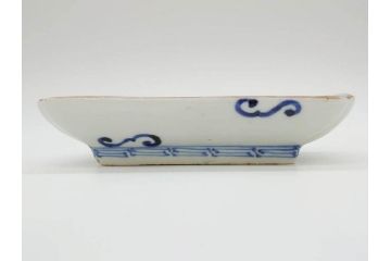 稀少サイズ!　江戸期　古伊万里　色絵　染付　約15cm　4.9寸　鮮やかな色合いが食卓に彩を与える長皿3枚セット(角皿、和皿、和食器、四寸九分)(R-073759)