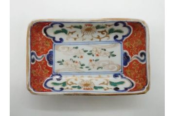 稀少サイズ!　江戸期　古伊万里　色絵　染付　約15cm　4.9寸　鮮やかな色合いが食卓に彩を与える長皿3枚セット(角皿、和皿、和食器、四寸九分)(R-073759)