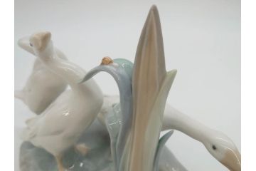 スペイン　リヤドロ　LLADRO　3匹のアヒル　生き生きとしたアヒルが魅力的なフィギュリン(陶器人形、置物、オブジェ、カタツムリ)(R-073766)