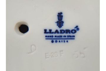 スペイン　リヤドロ　LLADRO　3匹のアヒル　生き生きとしたアヒルが魅力的なフィギュリン(陶器人形、置物、オブジェ、カタツムリ)(R-073766)