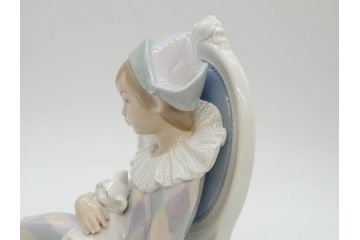 スペイン　リヤドロ　LLADRO　若い道化師　淡い色味が可愛らしいフィギュリン(ピエロ、猫、ねこ、ネコ、男の子、陶器人形、置物、オブジェ)(R-073768)