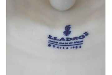 スペイン　リヤドロ　LLADRO　可愛いお祈り　オレンジがいっぱい　ベル　一つ一つ違う魅力が目を惹くフィギュリン3個セット(天使、エンジェル、女の子、陶器人形、置物、オブジェ)(R-073769)