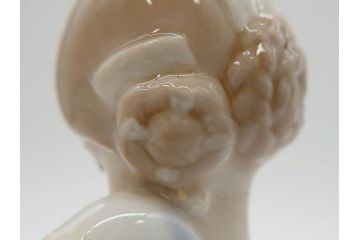 スペイン　リヤドロ　LLADRO　可愛いお祈り　オレンジがいっぱい　ベル　一つ一つ違う魅力が目を惹くフィギュリン3個セット(天使、エンジェル、女の子、陶器人形、置物、オブジェ)(R-073769)