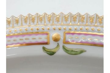 デンマーク　ROYAL COPENHAGEN(ロイヤルコペンハーゲン)　最高峰コレクション　フローラダニカ　プラター　優美なデザインが上品な印象を放つオーバルプレート(楕円プレート、大皿、洋食器)(R-073772)