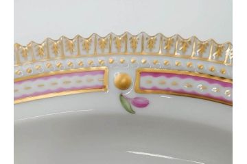 デンマーク　ROYAL COPENHAGEN(ロイヤルコペンハーゲン)　最高峰コレクション　フローラダニカ　プラター　優美なデザインが上品な印象を放つオーバルプレート(楕円プレート、大皿、洋食器)(R-073772)