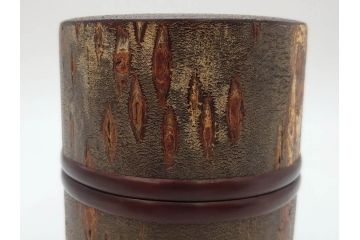 荒慶作　樺細工(桜皮細工)　和の趣を感じさせる渋い佇まいが魅力の茶筒(棗、茶器、茶入れ、茶道具、共箱付き)(R-073774)