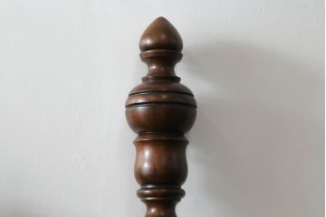 中古　激レア　希少な絶版品!!　Ralph Lauren Home(ラルフローレンホーム)　上品な雰囲気漂う特大ベッドフレーム(クイーンサイズ、木製ベッド)(定価約145万円)(R-073779)