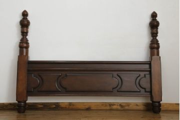 中古　激レア　希少な絶版品!!　Ralph Lauren Home(ラルフローレンホーム)　上品な雰囲気漂う特大ベッドフレーム(クイーンサイズ、木製ベッド)(定価約145万円)(R-073779)