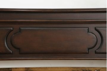 中古　激レア　希少な絶版品!!　Ralph Lauren Home(ラルフローレンホーム)　上品な雰囲気漂う特大ベッドフレーム(クイーンサイズ、木製ベッド)(定価約145万円)(R-073779)
