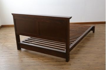 中古　美品　松本民芸家具　すのこ付き　特注サイズの希少なベッドフレーム(セミダブル〜ダブル)(R-073780)