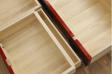 中古　美品　最高級特注品　超希少　激レア品　根来塗り　桜木作　朱色と黒のコントラストが美しい岩谷堂箪笥(和タンス、整理箪笥、収納箪笥、衣装箪笥、引き出し)(定価推定約90万円)(R-073781)