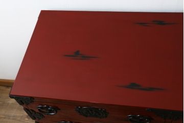 中古　美品　最高級特注品　超希少　激レア品　根来塗り　桜木作　朱色と黒のコントラストが美しい岩谷堂箪笥(和タンス、整理箪笥、収納箪笥、衣装箪笥、引き出し)(定価推定約90万円)(R-073781)