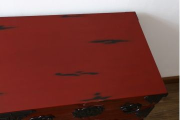 中古　美品　最高級特注品　超希少　激レア品　根来塗り　桜木作　朱色と黒のコントラストが美しい岩谷堂箪笥(和タンス、整理箪笥、収納箪笥、衣装箪笥、引き出し)(定価推定約90万円)(R-073781)