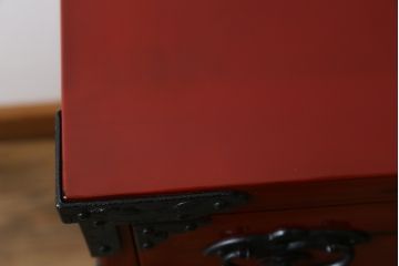 中古　美品　最高級特注品　超希少　激レア品　根来塗り　桜木作　朱色と黒のコントラストが美しい岩谷堂箪笥(和タンス、整理箪笥、収納箪笥、衣装箪笥、引き出し)(定価推定約90万円)(R-073781)