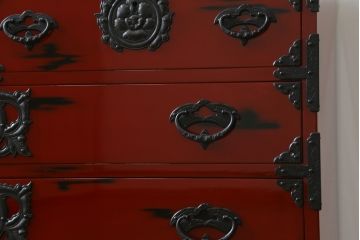 中古　美品　最高級特注品　超希少　激レア品　根来塗り　桜木作　朱色と黒のコントラストが美しい岩谷堂箪笥(和タンス、整理箪笥、収納箪笥、衣装箪笥、引き出し)(定価推定約90万円)(R-073781)