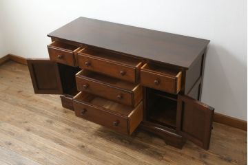 中古　美品　松本民芸家具　特注品!　洗練された佇まいが品の良さを高めるサイドボード(リビングボード、サイドキャビネット、サイドチェスト、引き出し、収納棚、戸棚)(R-073784)