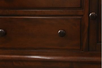 中古　美品　松本民芸家具　特注品!　洗練された佇まいが品の良さを高めるサイドボード(リビングボード、サイドキャビネット、サイドチェスト、引き出し、収納棚、戸棚)(R-073784)