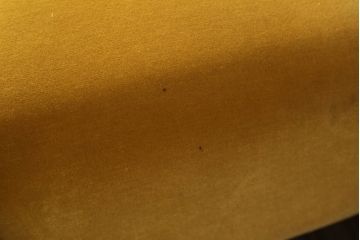 和製アンティーク　鮮やかな色味でお部屋のアクセントにおすすめのレトロな3人掛けソファ(アームソファ、3P、トリプルソファ)(R-073790)