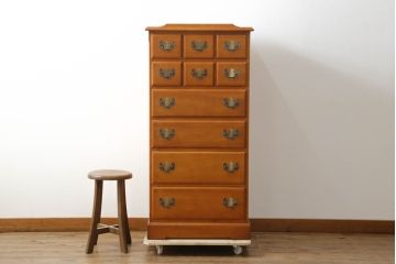 中古　美品!!　横浜クラシック家具　ダニエル(daniel)　アーリーアメリカンシリーズ　A-109　　カントリースタイルにおすすめなチェスト(小抽斗タンス、引き出し、洋服タンス、ハイチェスト)(定価約35万円)(R-073794)