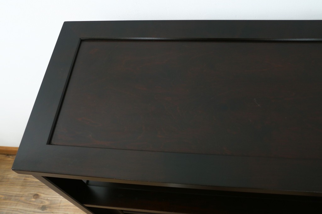 中古　北海道民芸家具　HM105　モダンな高山デザインが魅力の茶箪笥　定価約23万円　(R-073798)