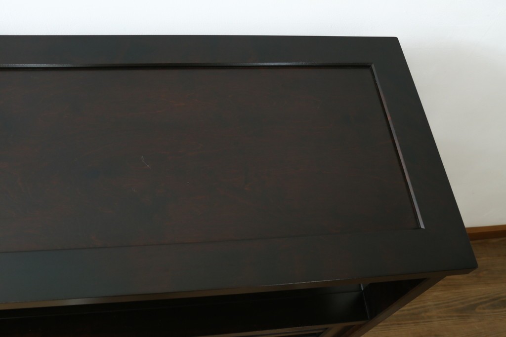中古　北海道民芸家具　HM105　モダンな高山デザインが魅力の茶箪笥　定価約23万円　(R-073798)