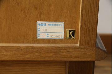 中古　美品!!　飛騨産業　キツツキ　穂高シリーズ　ナラ材　上品な佇まいで落ち着きのある空間を演出するサイドボード(サイドキャビネット、戸棚、収納棚、リビングボード)(定価約30万円)(R-073805)