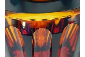 黒木国昭　綾切子　繊細なカットが美しく華やかな色彩が存在感を放つ花器(花瓶、花入、フラワーベース、ガラス、硝子)(R-073813)