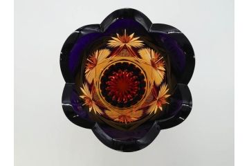 黒木国昭　綾切子　繊細なカットが美しく華やかな色彩が存在感を放つ花器(花瓶、花入、フラワーベース、ガラス、硝子)(R-073813)