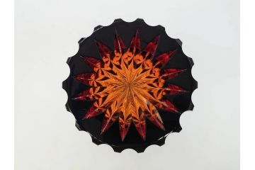 黒木国昭　綾切子　繊細なカットが美しく華やかな色彩が存在感を放つ花器(花瓶、花入、フラワーベース、ガラス、硝子)(R-073813)