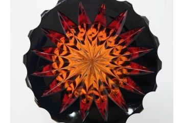 黒木国昭　綾切子　繊細なカットが美しく華やかな色彩が存在感を放つ花器(花瓶、花入、フラワーベース、ガラス、硝子)(R-073813)