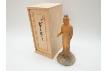 土楽七世　福森雅武造　究竟涅槃　野焼き　陶仏　素朴で温かみのある観音菩薩立像(土楽窯 七代目陶工、観音像、仏像、置物、オブジェ、共箱付き)(R-073814)