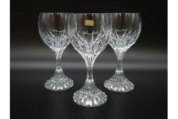 フランス　Baccarat　バカラ　マッセナ　繊細なカットが華やかな空間を演出するワイングラス3客セット(フルレッドクリスタルガラス)(R-073820)