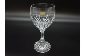 フランス　Baccarat　バカラ　マッセナ　繊細なカットが華やかな空間を演出するワイングラス3客セット(フルレッドクリスタルガラス)(R-073820)