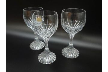 フランス　Baccarat　バカラ　マッセナ　繊細なカットが華やかな空間を演出するワイングラス3客セット(フルレッドクリスタルガラス)(R-073821)