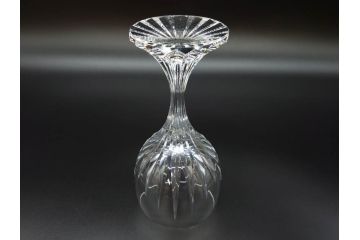 フランス　Baccarat　バカラ　マッセナ　繊細なカットが華やかな空間を演出するワイングラス3客セット(フルレッドクリスタルガラス)(R-073821)