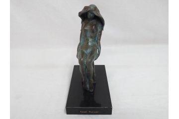 彫刻家　堤直美　「そよ風」　柔らかな風が感じられる気品漂うブロンズ像(Naomi Tsutsumi、オブジェ、女性像、置物)(R-073838)