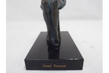 彫刻家　堤直美　「そよ風」　柔らかな風が感じられる気品漂うブロンズ像(Naomi Tsutsumi、オブジェ、女性像、置物)(R-073838)