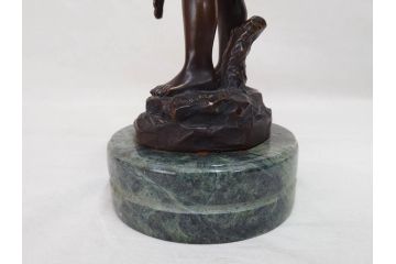 彫刻家　オーギュスト・モロー　「水を汲む少年」　細かいところまで再現されたブロンズ像(Auguste Moreau、置物、オブジェ)(R-073839)