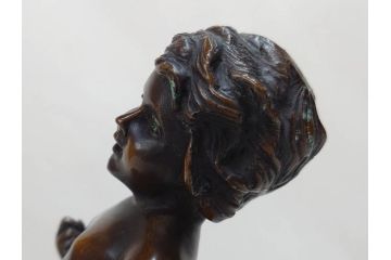 彫刻家　オーギュスト・モロー　「水を汲む少年」　細かいところまで再現されたブロンズ像(Auguste Moreau、置物、オブジェ)(R-073839)