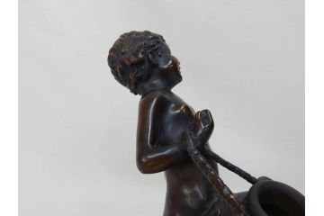 彫刻家　オーギュスト・モロー　「水を汲む少年」　細かいところまで再現されたブロンズ像(Auguste Moreau、置物、オブジェ)(R-073839)