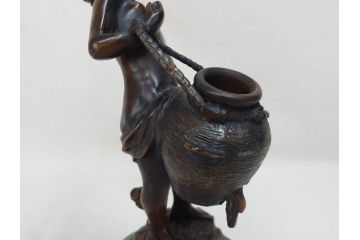 彫刻家　オーギュスト・モロー　「水を汲む少年」　細かいところまで再現されたブロンズ像(Auguste Moreau、置物、オブジェ)(R-073839)