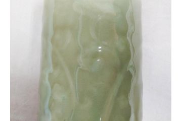 清風与平造　青磁　味わい深い色合いと存在感のある佇まいが目を惹く花入(花生、花瓶、花器、共箱付き)(R-073841)