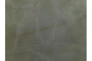 清風与平造　青磁　味わい深い色合いと存在感のある佇まいが目を惹く花入(花生、花瓶、花器、共箱付き)(R-073841)