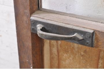 アンティーク建具　どこか懐かしい雰囲気を感じるガラス扉1枚(ドア、ガラス戸)(R-073856)